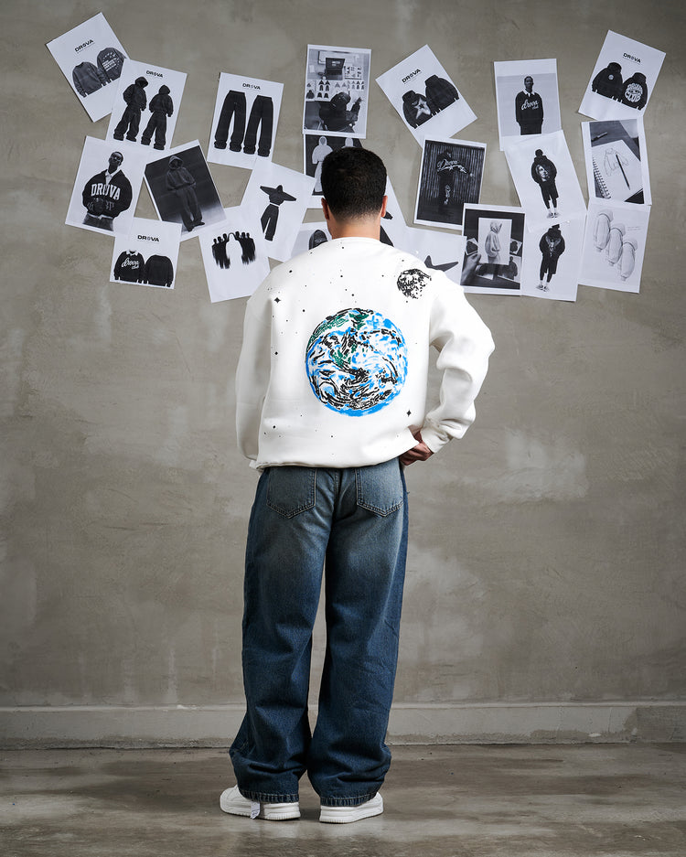 Dova Orbit Star Crewneck