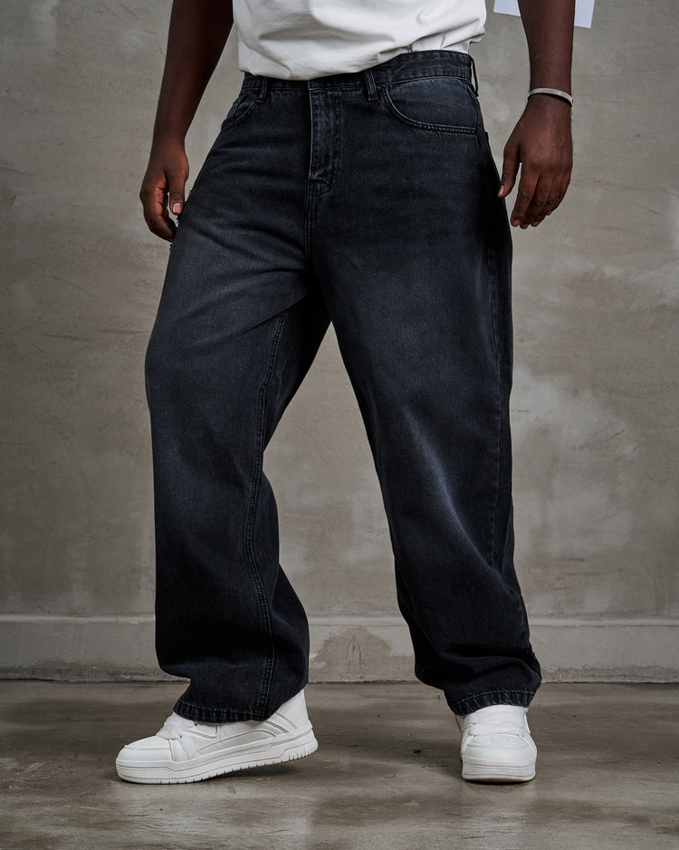 Drova Super Baggy Cuting Fit Jeans